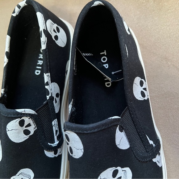 Torrid Slip on sneakers - Picture 4 of 9